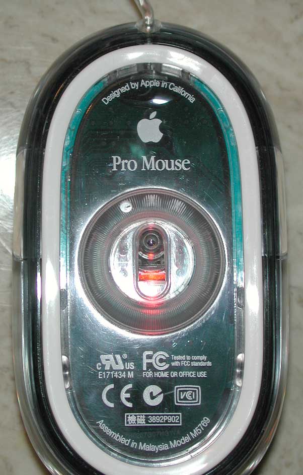 L'Apple Mouse de 2003, une souris un peu différente de l'Apple Pro Mouse –  Le journal du lapin